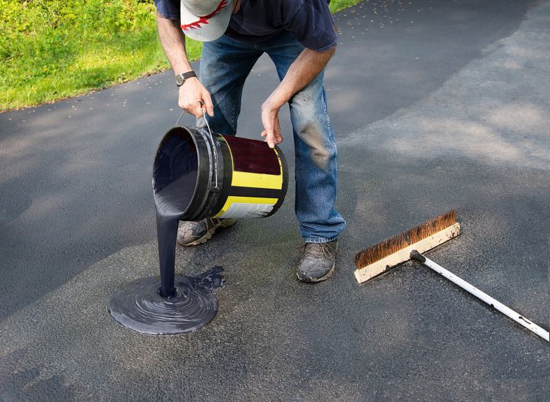 Asphalt Sealcoating Vs Driveway Replacement